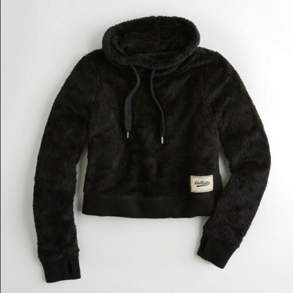 Black Sherpa crop hoodie